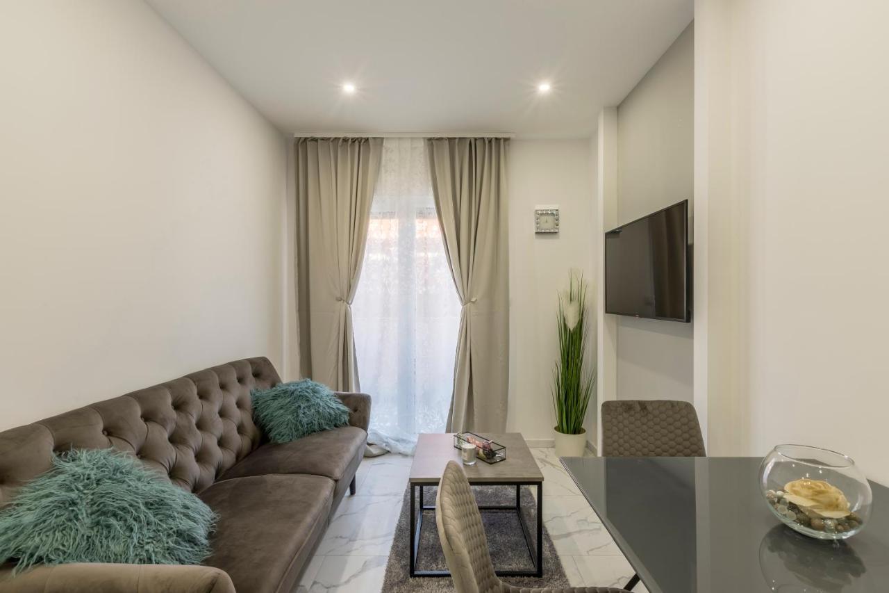 Holiday Apartments Stobrec Split Bagian luar foto